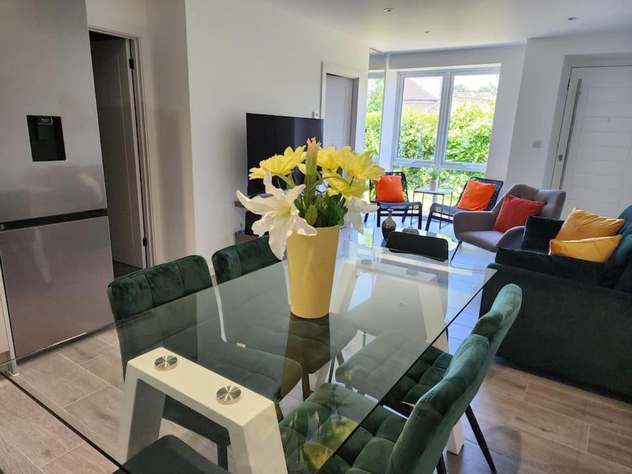 Paradigm Court, Modern 3-Bedroom Flat 1, Oxford Exterior photo